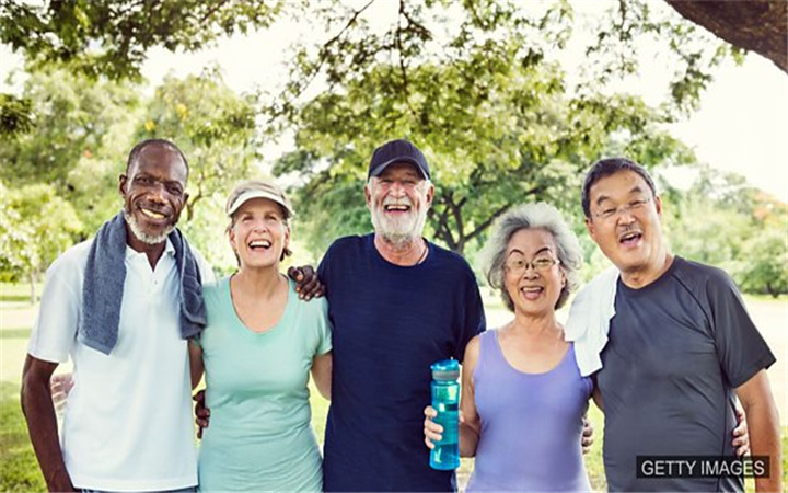 Old，elder，elderly 和 senior 的区别